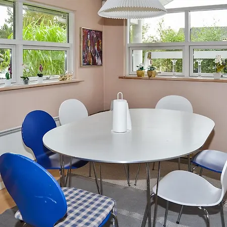 Three-bedroom Holiday In Hébergement de vacances Hals
