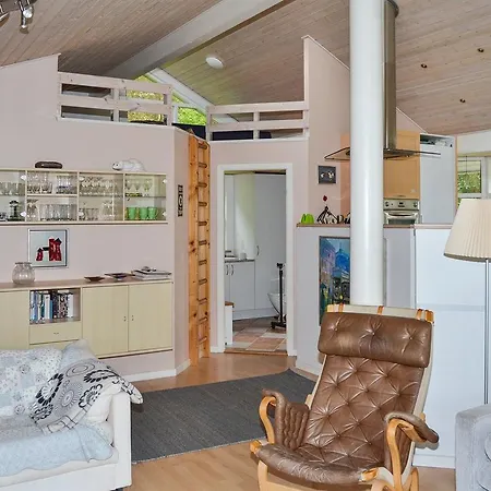 Hébergement de vacances Three-bedroom Holiday In Hals